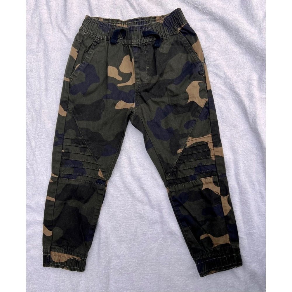 One Point One 4T Camo pants